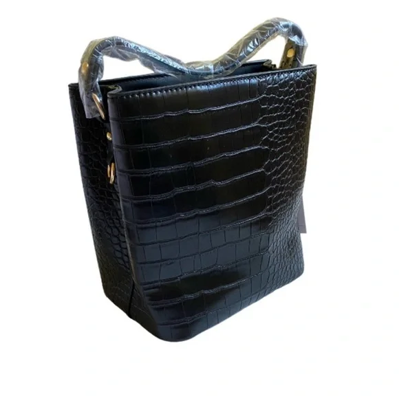 New Aota Elena Vegan Leather Croc Embossed Crossbody Bucket Bag Black - Picture 3 of 12